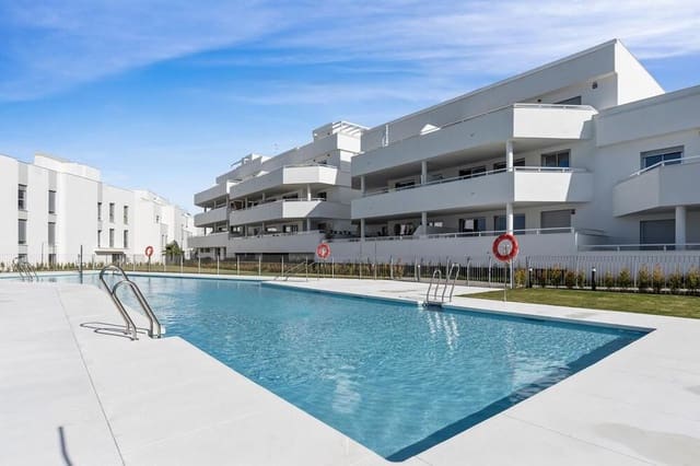 Apartamento de 2 habitaciones en Cancelada, Estepona en alquiler - 2.450 € (Ref: 9895691)