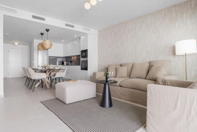 Apartamento de 2 habitaciones en Cancelada, Estepona en alquiler - 2.450 € (Ref: 9895691)