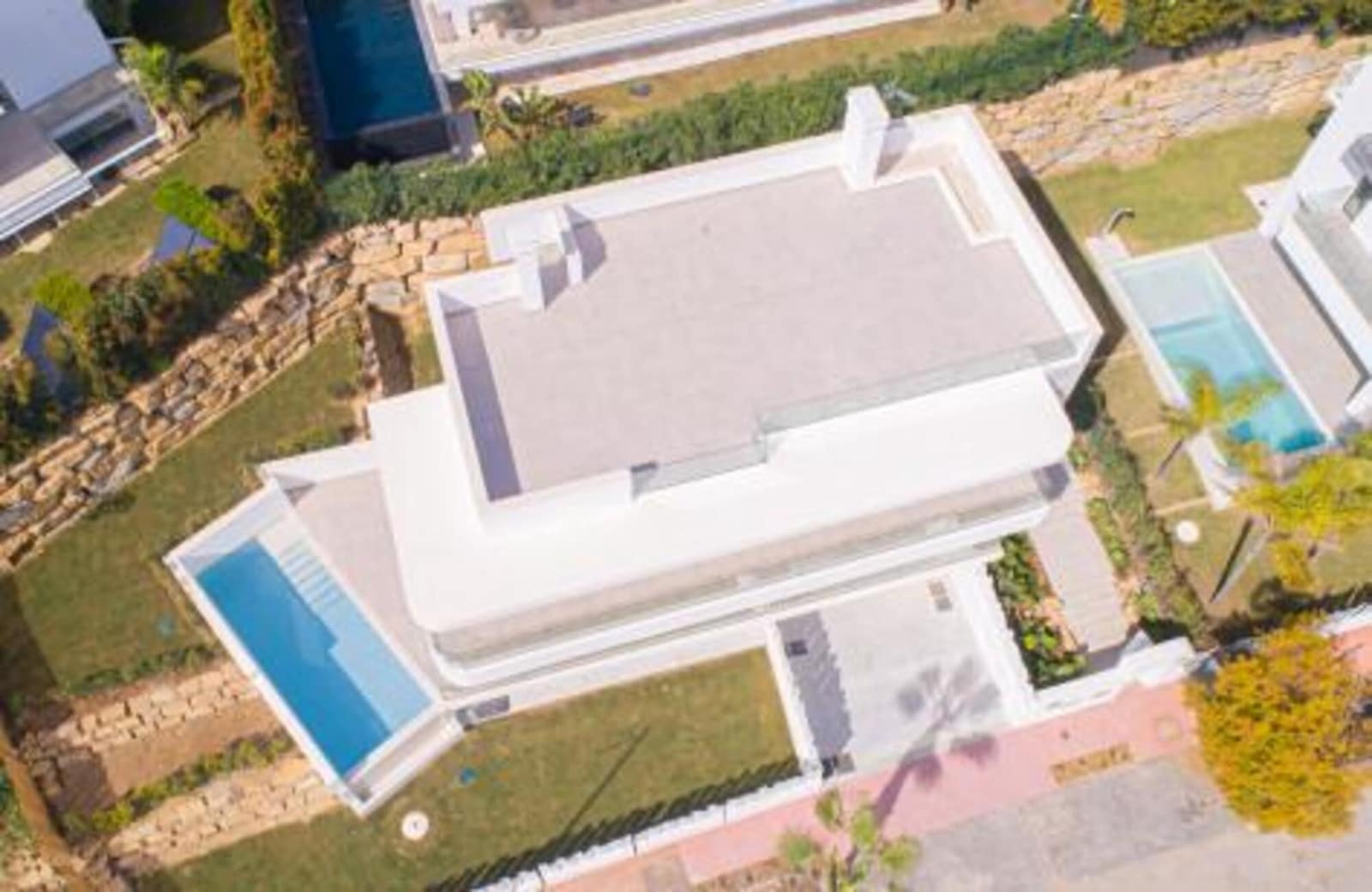 4 Zimmer Villa zu vermieten in El Paraiso mit Pool Garage - 9.000 € (Ref: 9898624)