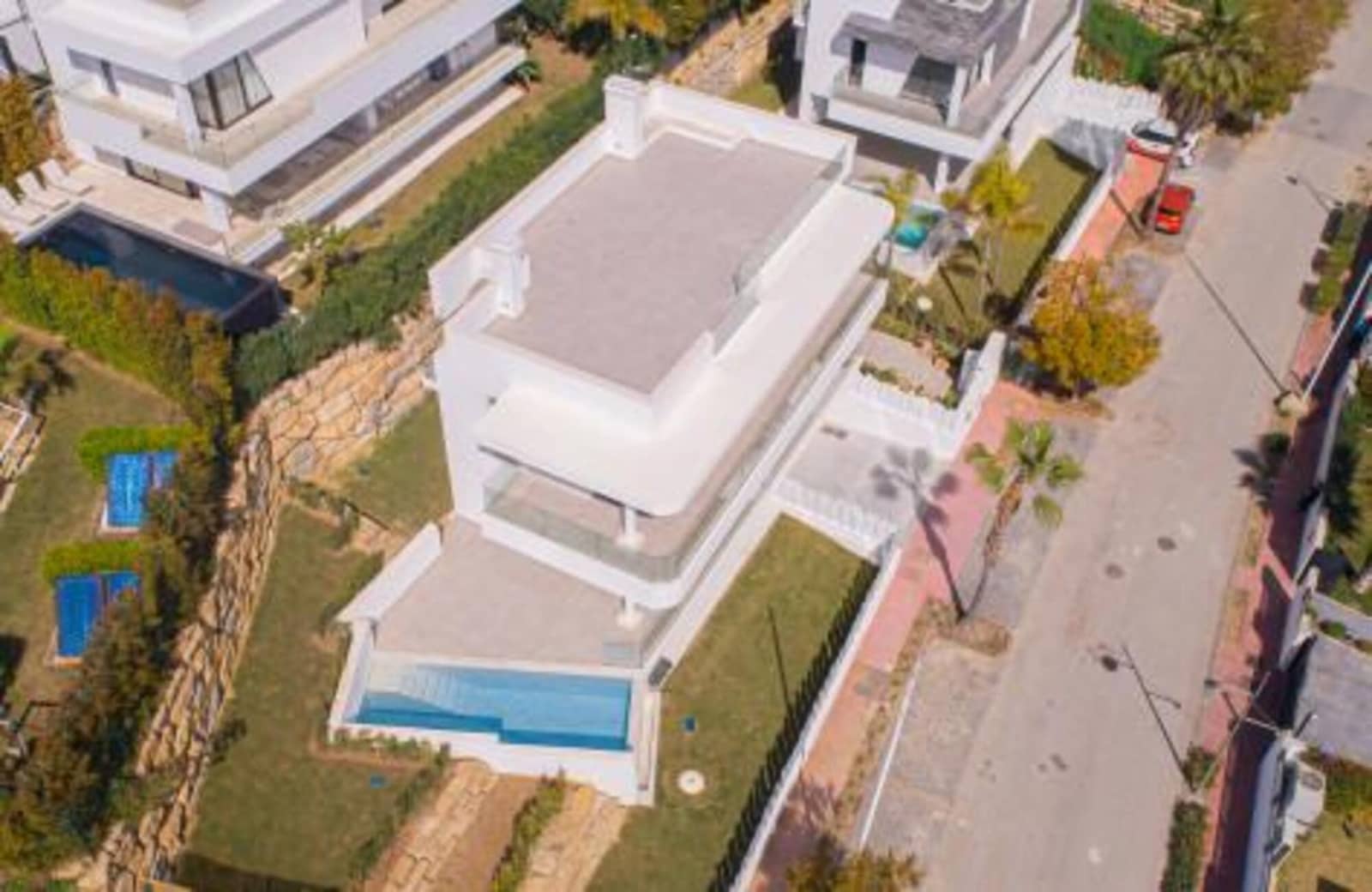 4 Zimmer Villa zu vermieten in El Paraiso mit Pool Garage - 9.000 € (Ref: 9898624)