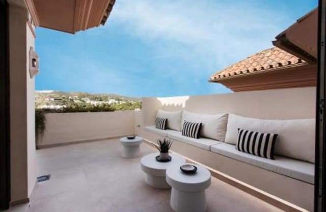 3 camera da letto Attico da affittare in Río Real, Marbella con piscina garage - 7.500 € (Rif: 9898625)