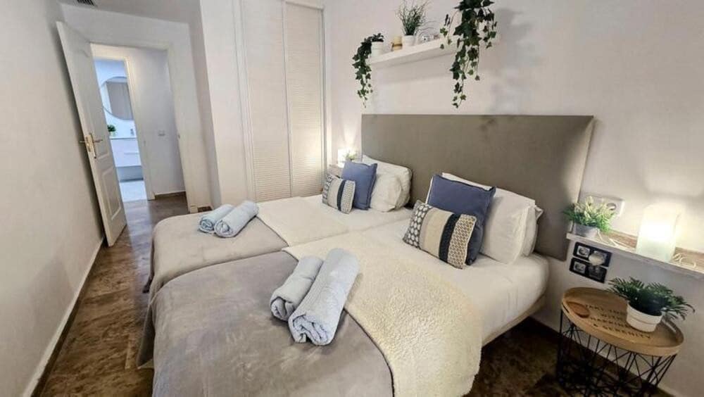 Apartamento de 3 habitaciones en San Pedro de Alcantara en venta con piscina garaje - 685.000 € (Ref: 9898626)