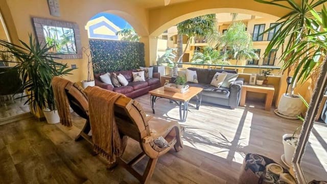 Apartamento de 3 habitaciones en Nueva Alcántara, Marbella en venta con piscina garaje - 685.000 € (Ref: 9898626)