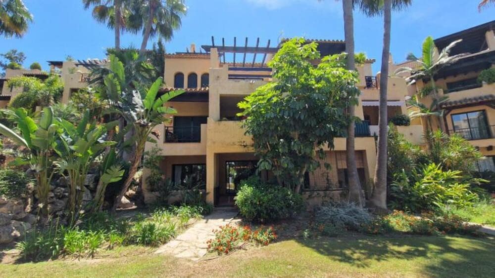 2 quarto Apartamento para venda em El Paraiso com piscina - 360 000 € (Ref: 9898627)