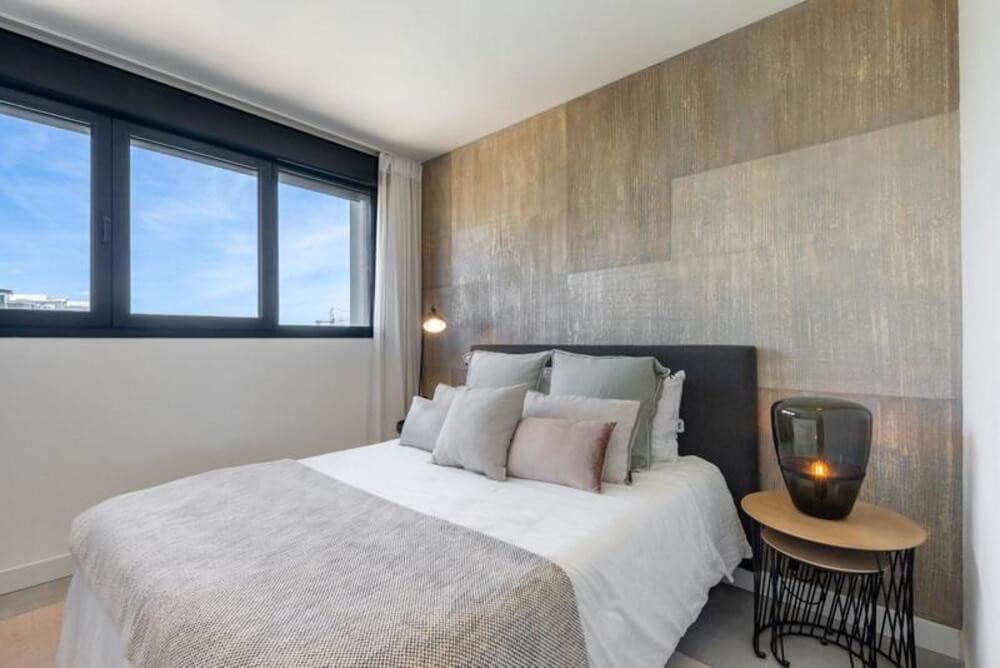 3 chambre Penthouse à vendre à New Golden Mile avec piscine garage - 749 000 € (Ref: 9898629)
