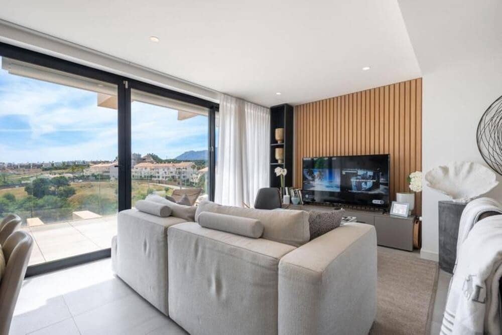 3 chambre Penthouse à vendre à New Golden Mile avec piscine garage - 749 000 € (Ref: 9898629)