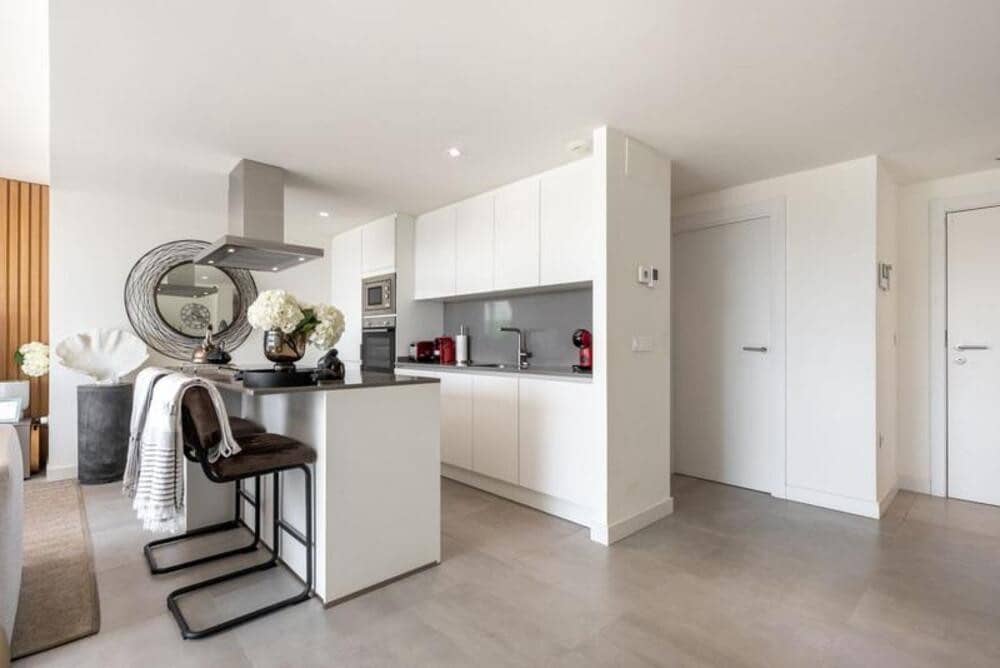 3 chambre Penthouse à vendre à New Golden Mile avec piscine garage - 749 000 € (Ref: 9898629)