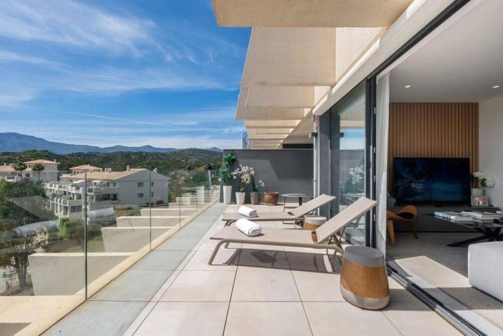 3 chambre Penthouse à vendre à New Golden Mile avec piscine garage - 749 000 € (Ref: 9898629)