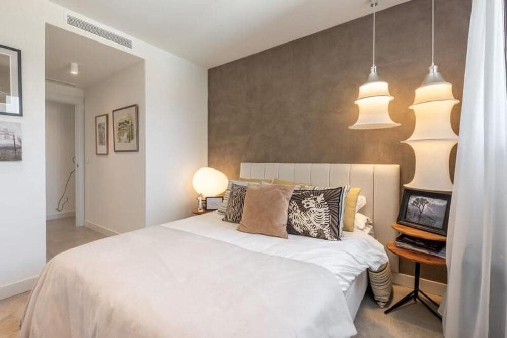 3 chambre Penthouse à vendre à New Golden Mile avec piscine garage - 749 000 € (Ref: 9898629)