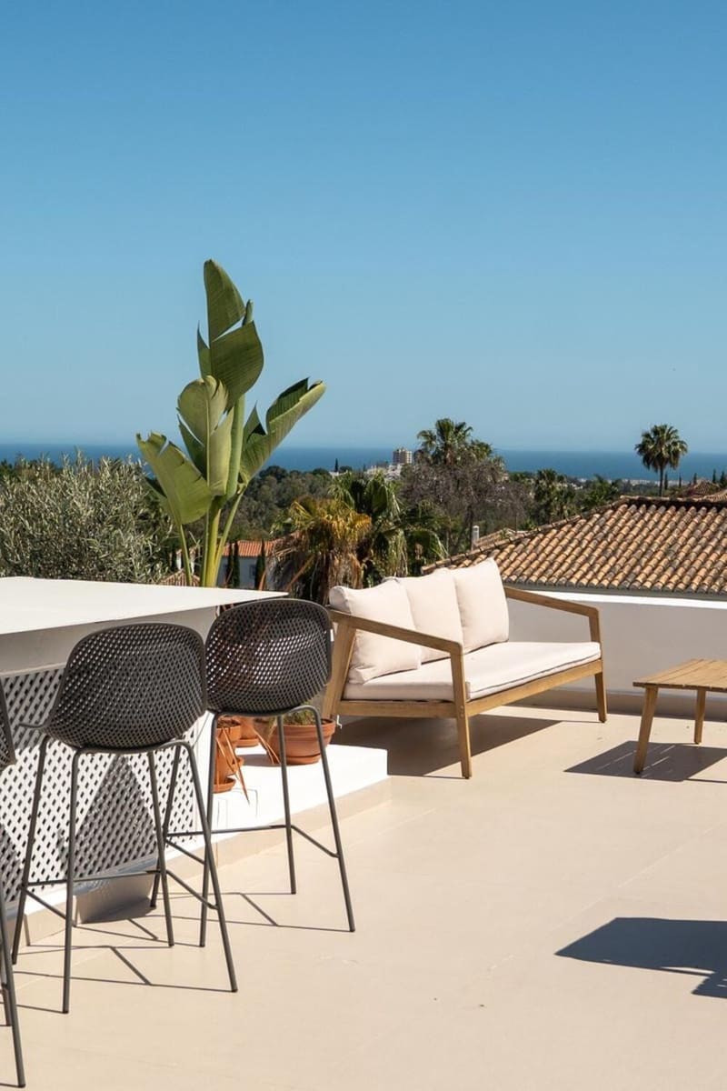 3 slaapkamer Huis te koop in Nueva Andalucia met zwembad - € 995.000 (Ref: 9898630)