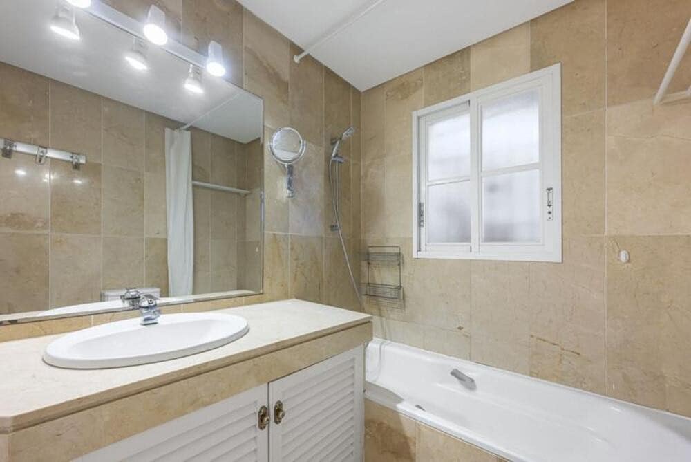 3 chambre Maison de Ville à vendre à Estepona avec piscine garage - 495 000 € (Ref: 9898631)