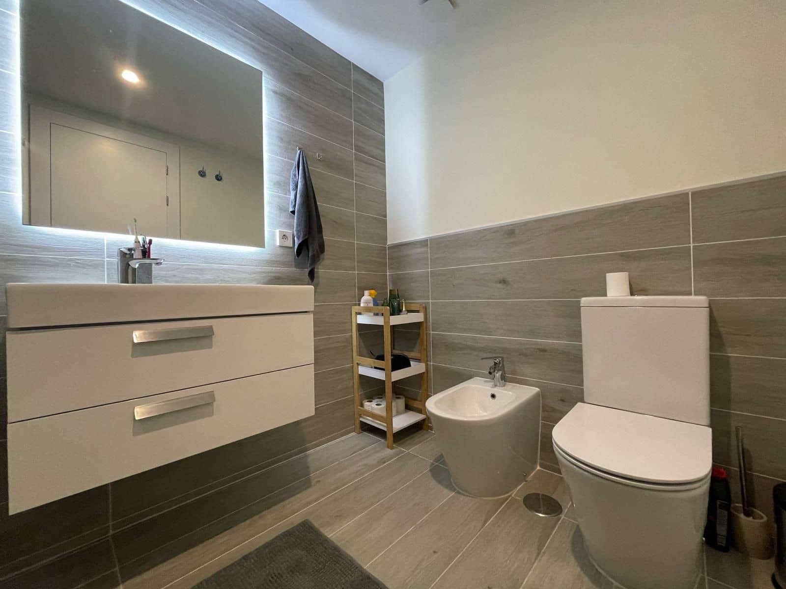 2 camera da letto Appartamento da affittare in Estepona con piscina garage - 1.800 € (Rif: 9902708)
