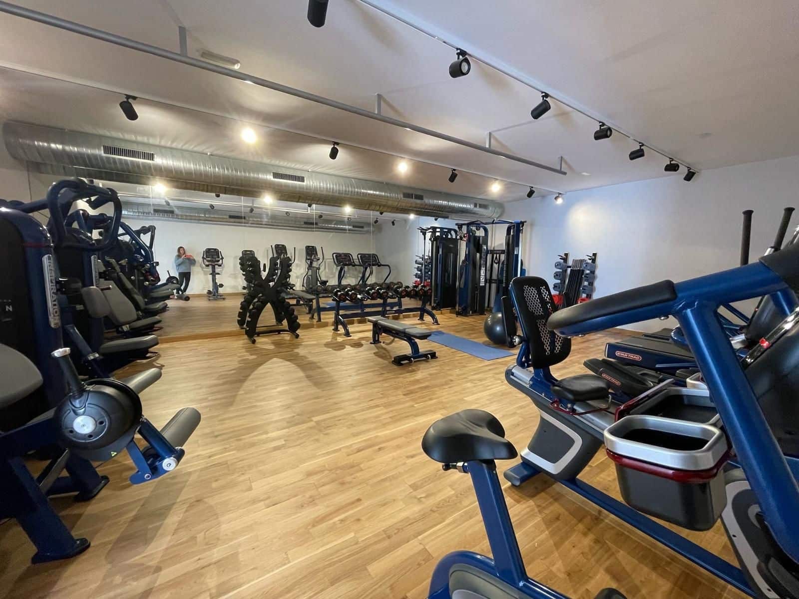2 camera da letto Appartamento da affittare in Estepona con piscina garage - 1.800 € (Rif: 9902708)