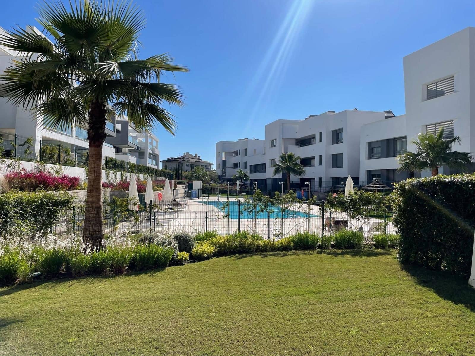 2 camera da letto Appartamento da affittare in Estepona con piscina garage - 1.800 € (Rif: 9902708)