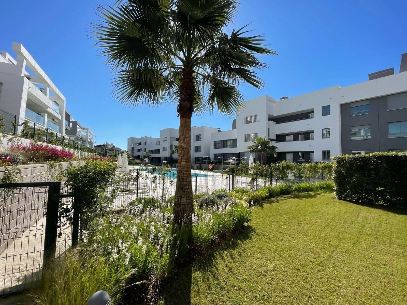 2 camera da letto Appartamento da affittare in Estepona con piscina garage - 1.800 € (Rif: 9902708)