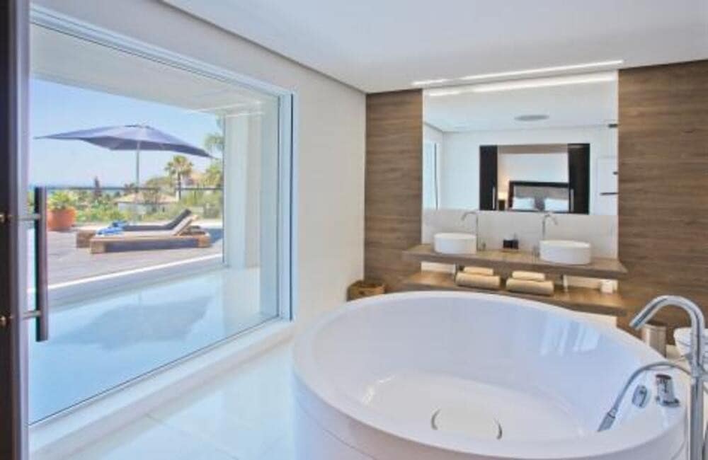 5 quarto Moradia para arrendar em Marbella com piscina garagem - 17 500 € (Ref: 9902710)