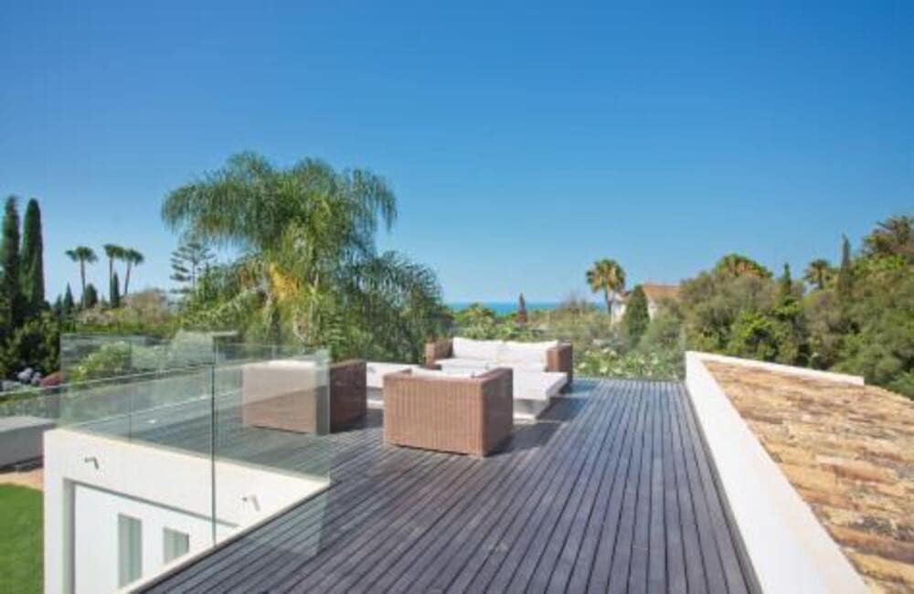 5 quarto Moradia para arrendar em Marbella com piscina garagem - 17 500 € (Ref: 9902710)