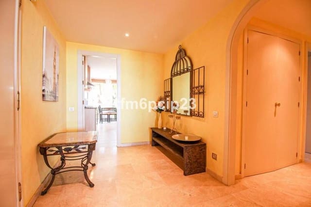 3 soverom Leilighet til leie i La Duquesa / Puerto de la Duquesa, Manilva - € 2 350 (Ref: 9907131)