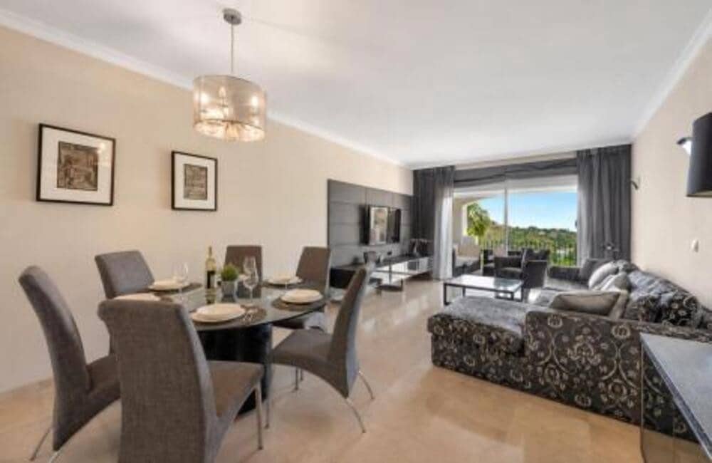 3 soveværelse Lejlighed til salg i Benahavis med swimmingpool garage - € 565.000 (Ref: 9909933)
