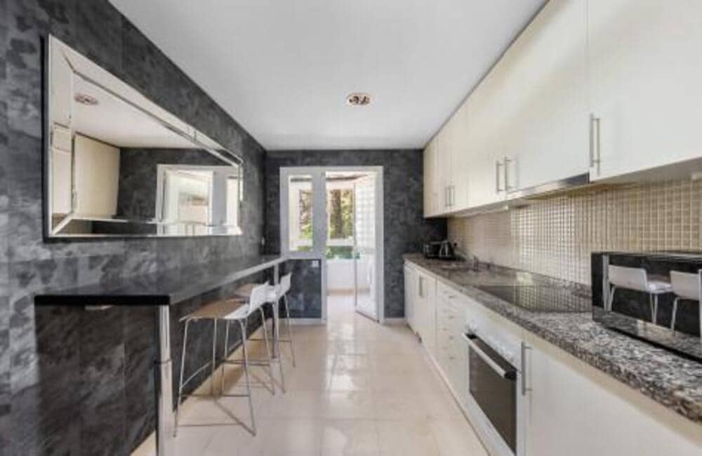 3 soveværelse Lejlighed til salg i Benahavis med swimmingpool garage - € 565.000 (Ref: 9909933)