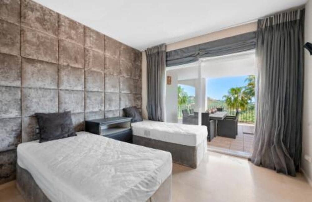 3 soveværelse Lejlighed til salg i Benahavis med swimmingpool garage - € 565.000 (Ref: 9909933)