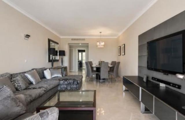 3 soveværelse Lejlighed til salg i La Quinta, Benahavís med swimmingpool garage - € 565.000 (Ref: 9909933)