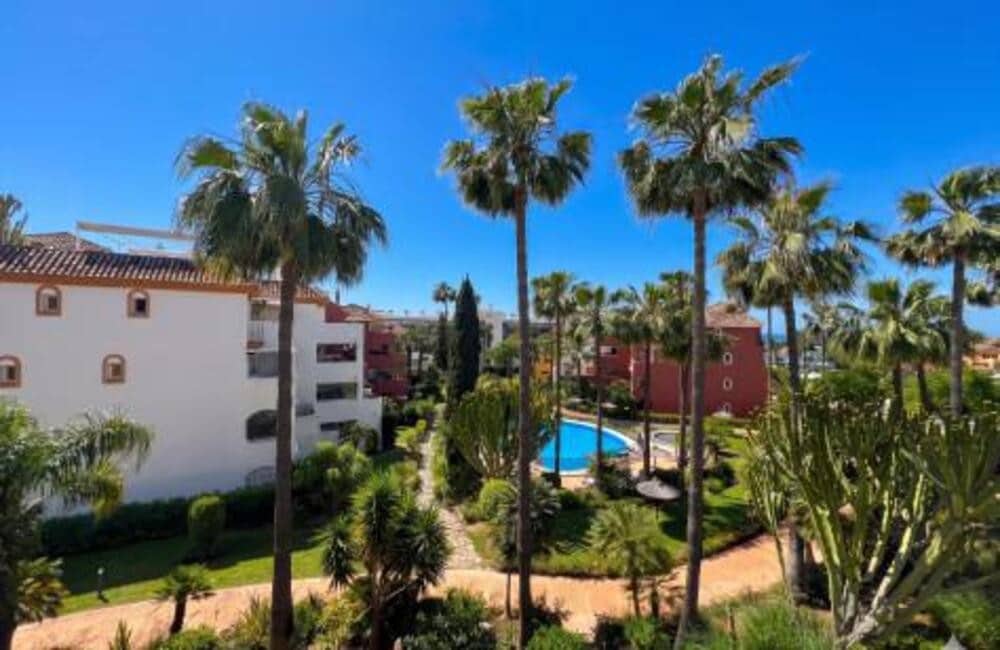 4 quarto Apartamento para arrendar em Marbella com garagem - 3 500 € (Ref: 9909934)