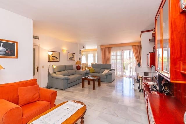 3 camera da letto Casa da affittare in Bel-Air, Estepona con piscina garage - 3.000 € (Rif: 9909935)