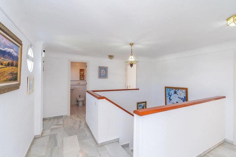 3 camera da letto Casa da affittare in Bel-Air con piscina garage - 3.000 € (Rif: 9909935)