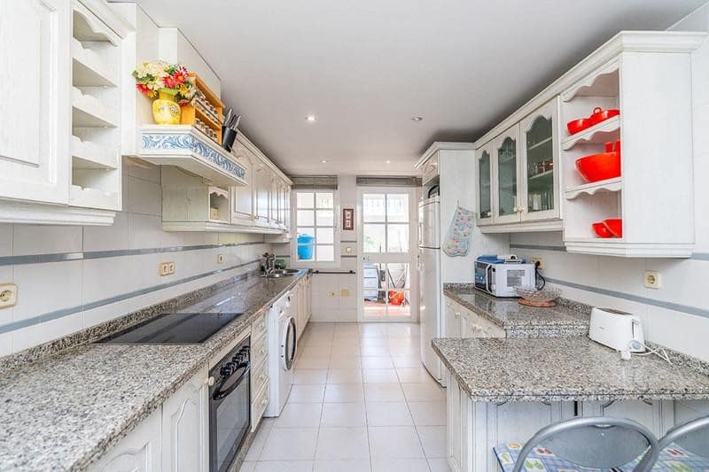 3 camera da letto Casa da affittare in Bel-Air con piscina garage - 3.000 € (Rif: 9909935)