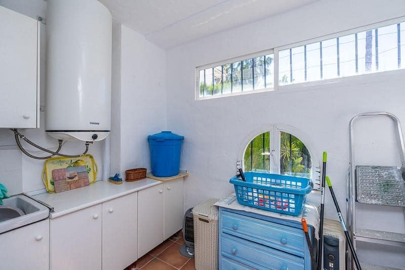 3 camera da letto Casa da affittare in Bel-Air con piscina garage - 3.000 € (Rif: 9909935)