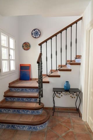 3 chambre Maison de Ville à vendre à La Heredia, Benahavís avec piscine garage - 750 000 € (Ref: 9909936)