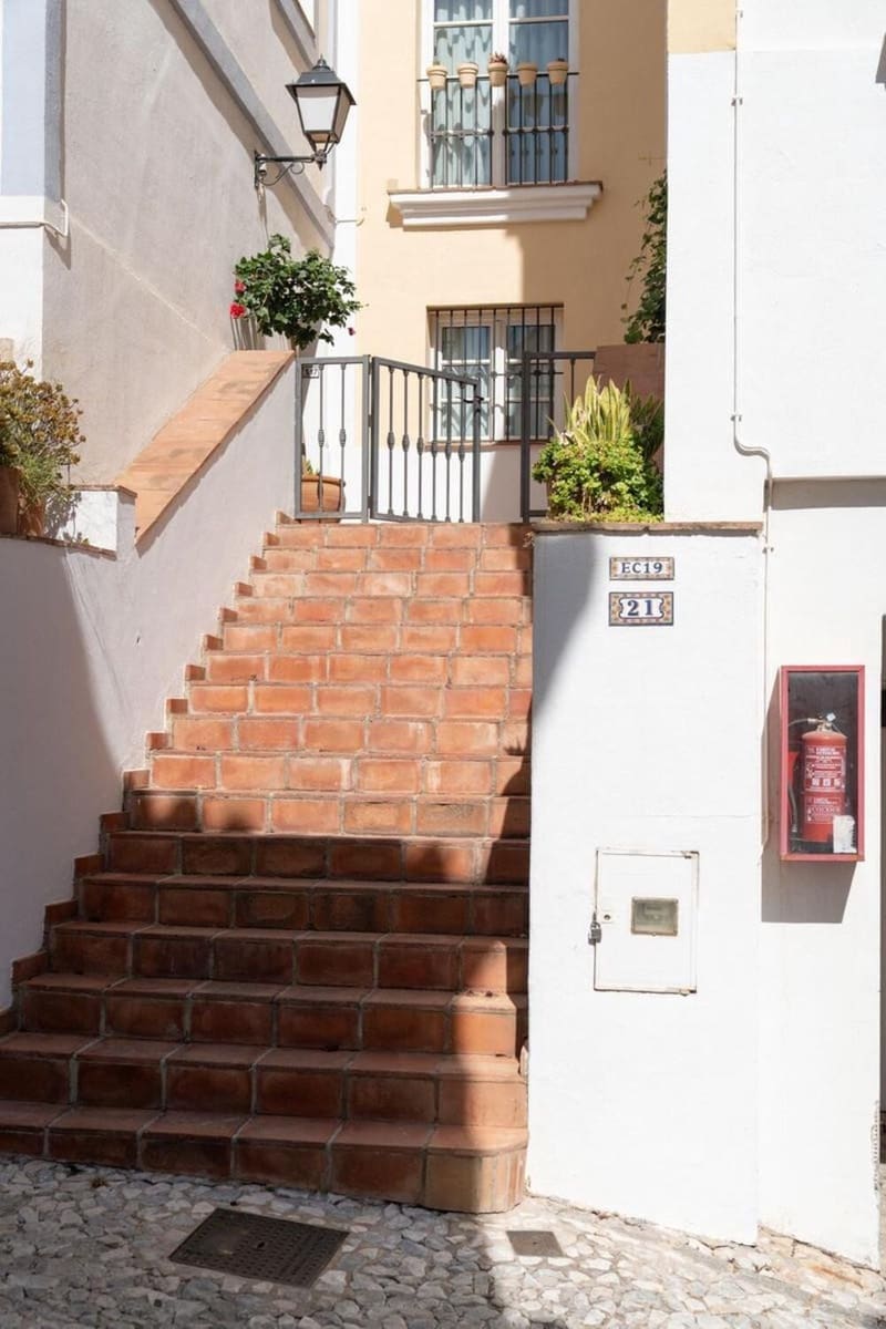 3 chambre Maison de Ville à vendre à La Heredia avec piscine garage - 750 000 € (Ref: 9909936)