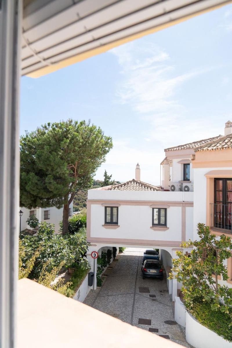 3 chambre Maison de Ville à vendre à La Heredia avec piscine garage - 750 000 € (Ref: 9909936)
