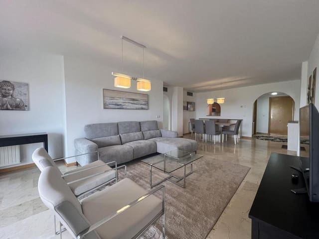 Apartamento de 3 habitaciones en Guadalmina Alta, Marbella en alquiler - 2.400 € (Ref: 9909938)