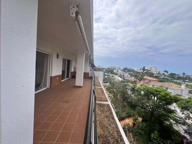 Apartamento de 3 habitaciones en Guadalmina Alta, Marbella en alquiler - 2.400 € (Ref: 9909938)