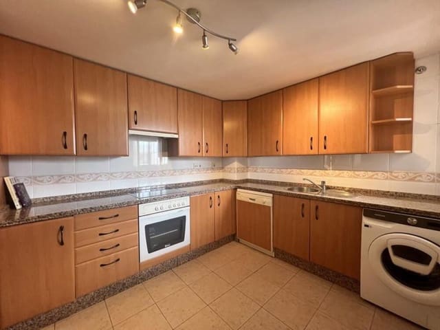 Apartamento de 3 habitaciones en Guadalmina Alta, Marbella en alquiler - 2.400 € (Ref: 9909938)