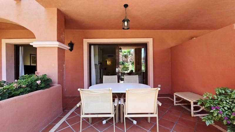 2 sypialnia Apartament do wynajęcia w Marbella z basenem - 3 000 € (Ref: 9909940)