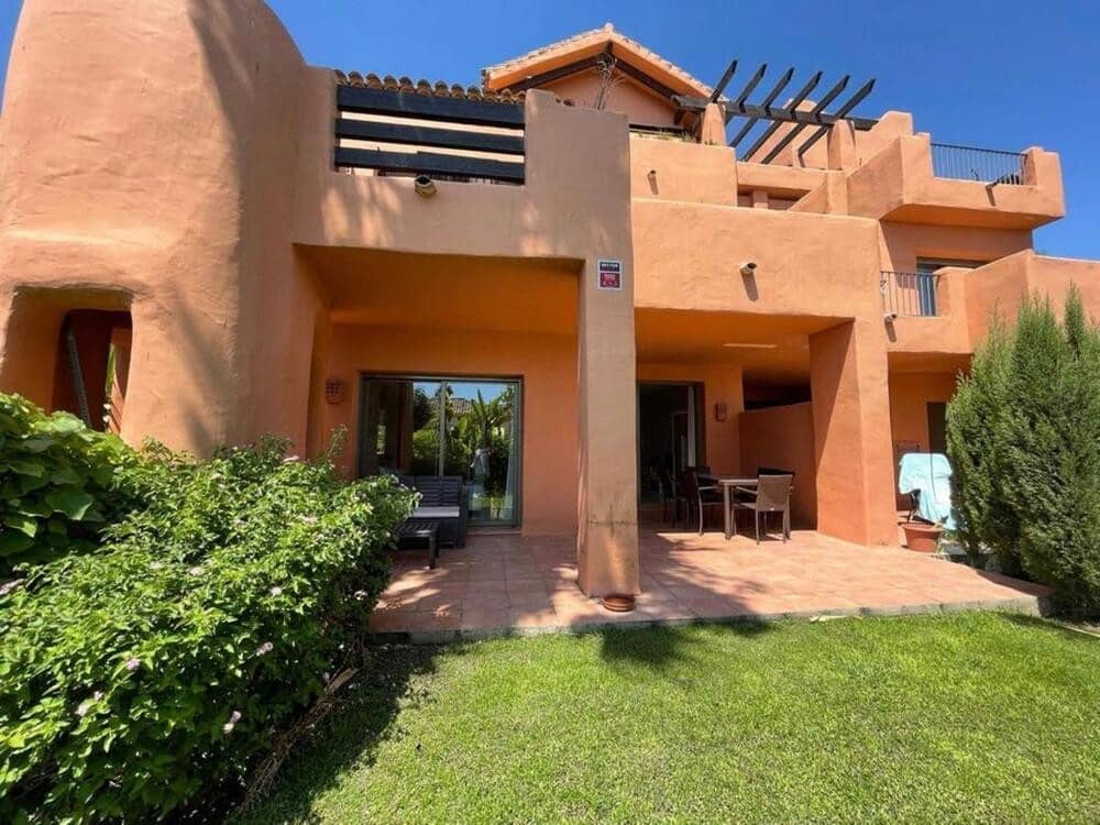 2 soverom Leilighet til leie i New Golden Mile med svømmebasseng garasje - € 2 200 (Ref: 9909941)