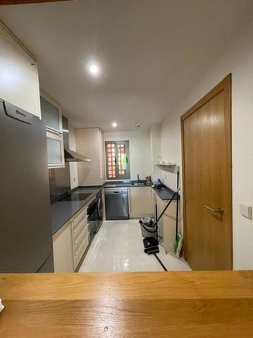 2 soverom Leilighet til leie i La Concha - Resina Golf, Estepona med svømmebasseng garasje - € 2 200 (Ref: 9909941)