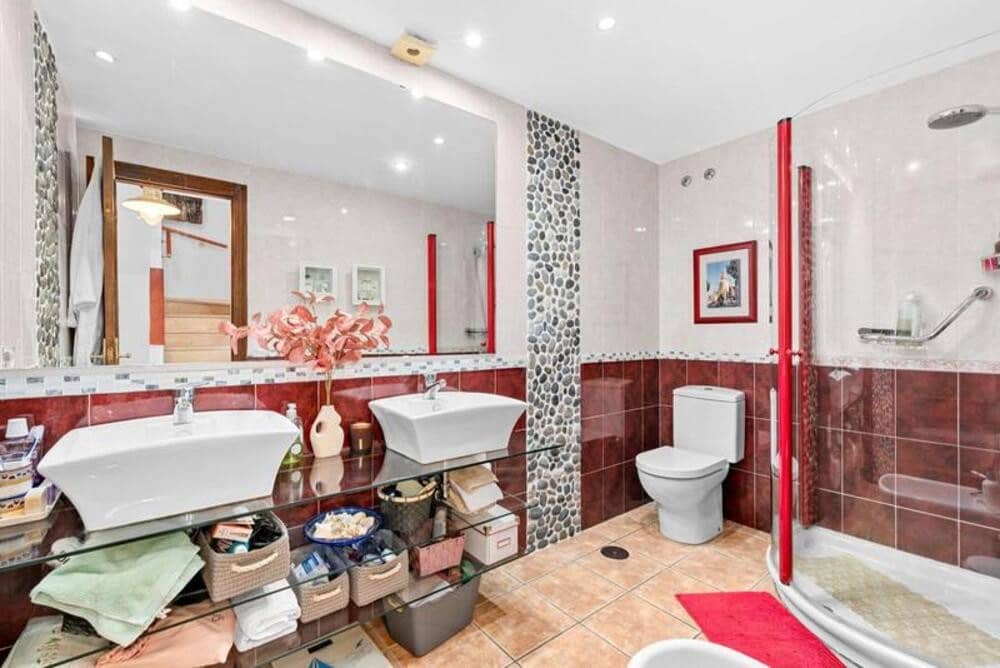 3 sovrum Hus till salu i Estepona med garage - 640 000 € (Ref: 9909942)