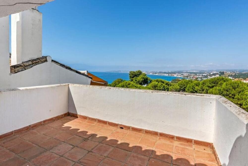 3 sovrum Hus till salu i Estepona med garage - 640 000 € (Ref: 9909942)