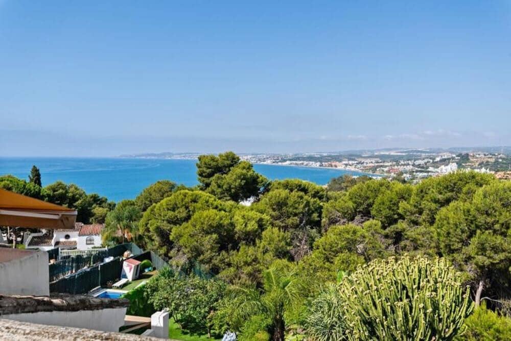 3 sovrum Hus till salu i Estepona med garage - 640 000 € (Ref: 9909942)