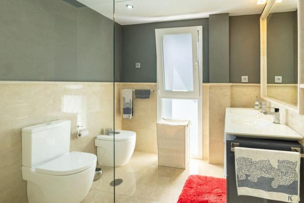 5 sovrum Villa till salu i Mijas Costa med pool garage - 1 650 000 € (Ref: 9909944)