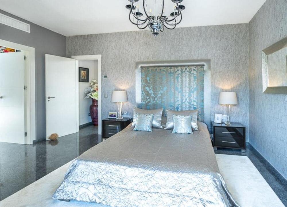 5 sovrum Villa till salu i Mijas Costa med pool garage - 1 650 000 € (Ref: 9909944)