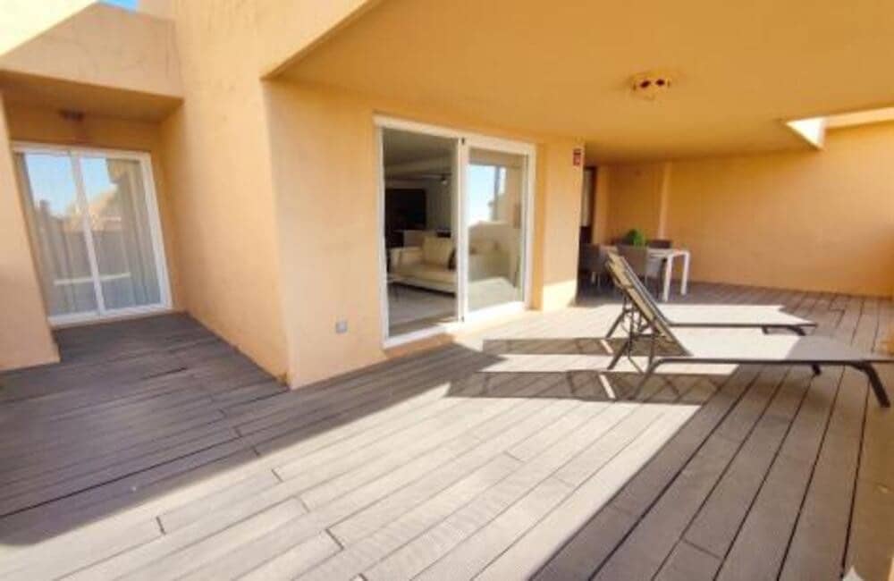 3 bedroom Apartment for rent in Marbella with pool garage - € 2,700 (Ref: 9912418)