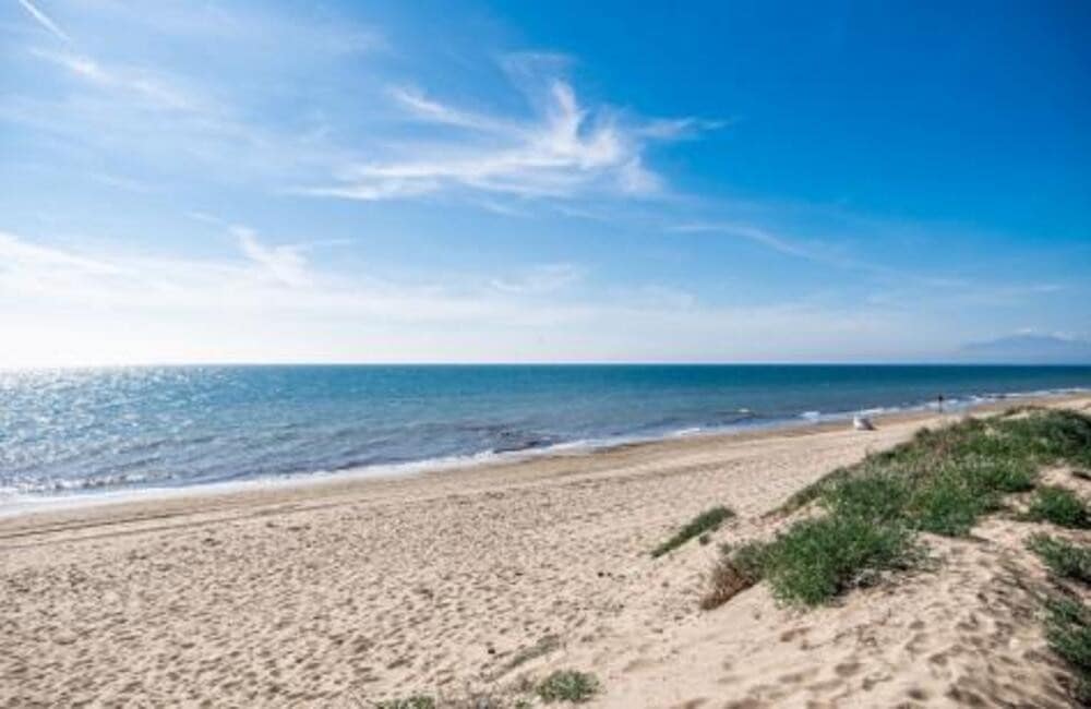 3 bedroom Apartment for rent in Marbella with pool garage - € 2,700 (Ref: 9912418)