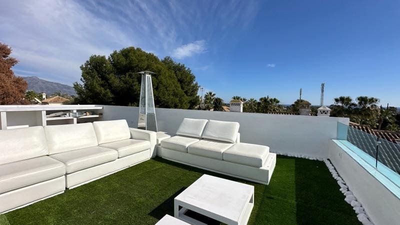 6 camera da letto Casa da affittare in Estepona con piscina garage - 8.000 € (Rif: 9912419)
