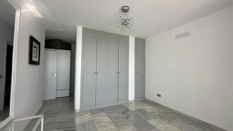 6 camera da letto Casa da affittare in Estepona con piscina garage - 8.000 € (Rif: 9912419)