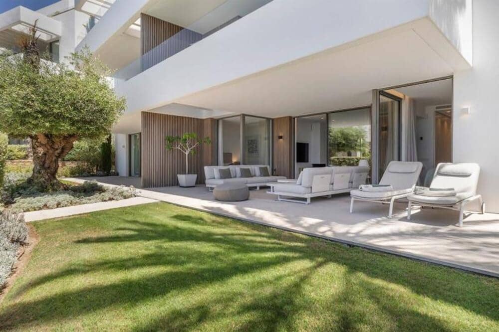 3 soverom Leilighet til leie i Los Arqueros med svømmebasseng garasje - € 6 000 (Ref: 9912420)